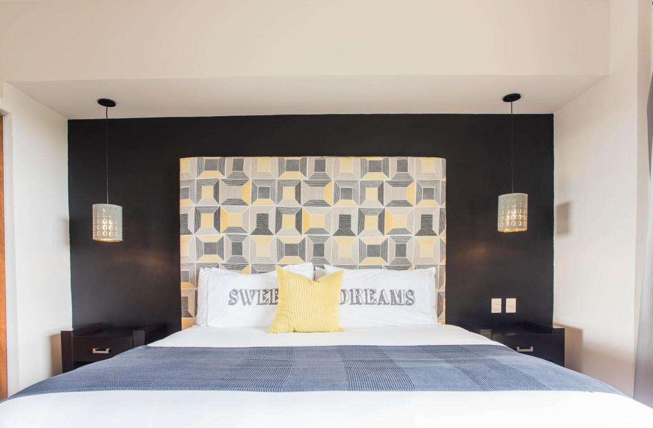Honey B Suites Плая дел Кармен Екстериор снимка
