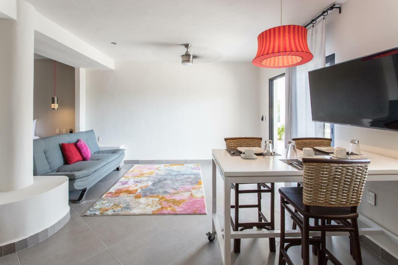 Honey B Suites Плая дел Кармен Екстериор снимка